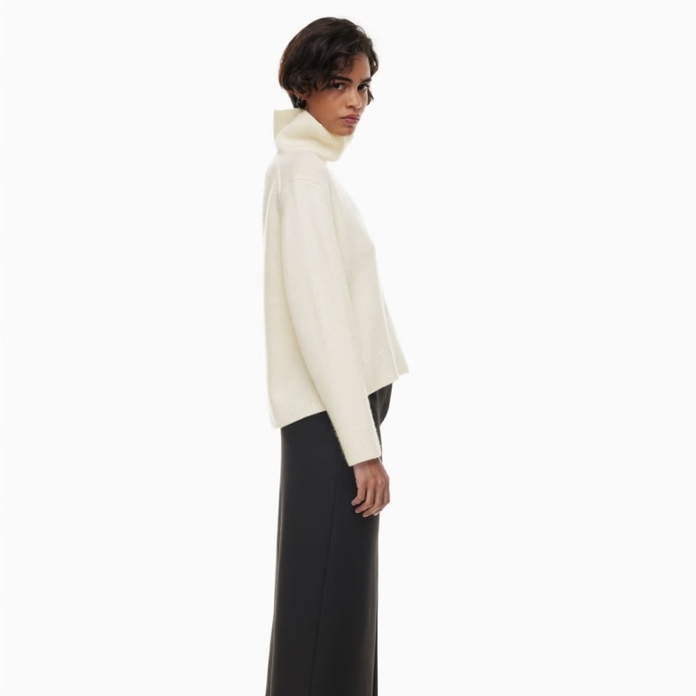 Wilfred Cashmere sweater (GREEN)